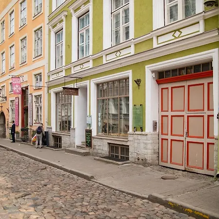 Appartement In A 700-years-old House