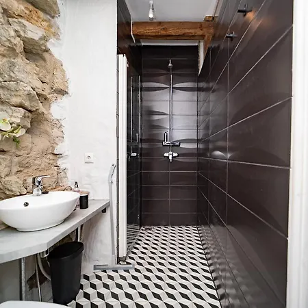 Appartement In A 700-years-old House